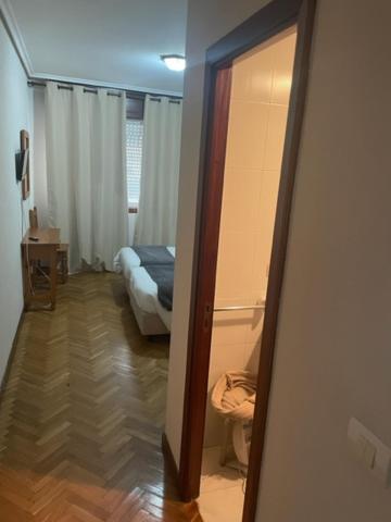 Albergue Hostal Sao Telmo Tui Exterior photo